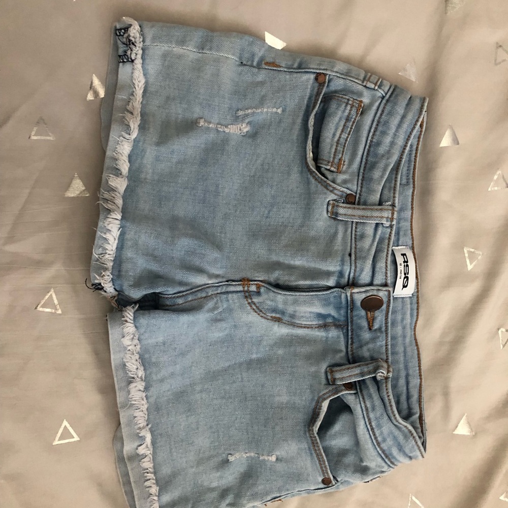 Im listing these Jean shorts!